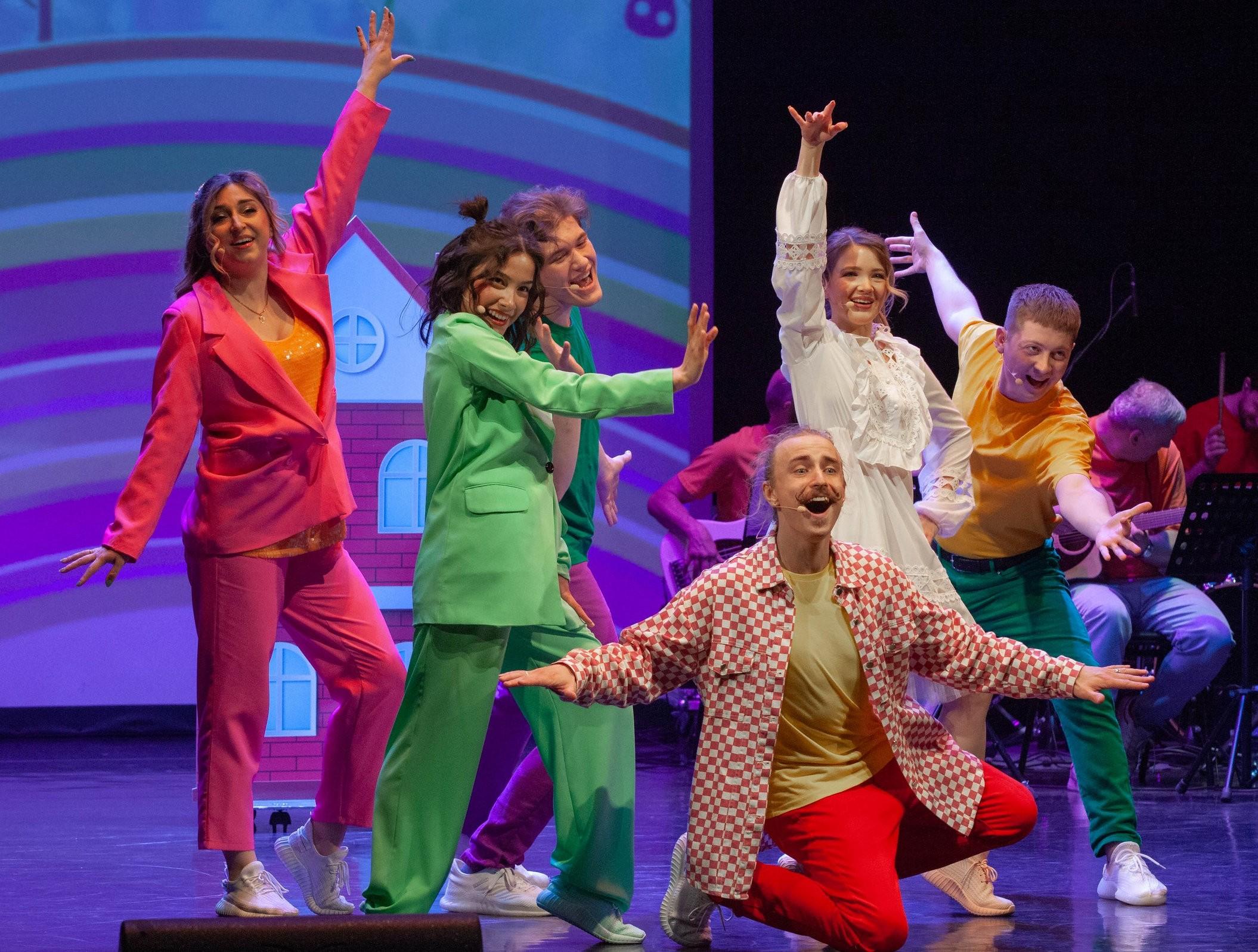 Интерактивный музыкальный спектакль «Три цвета лета»