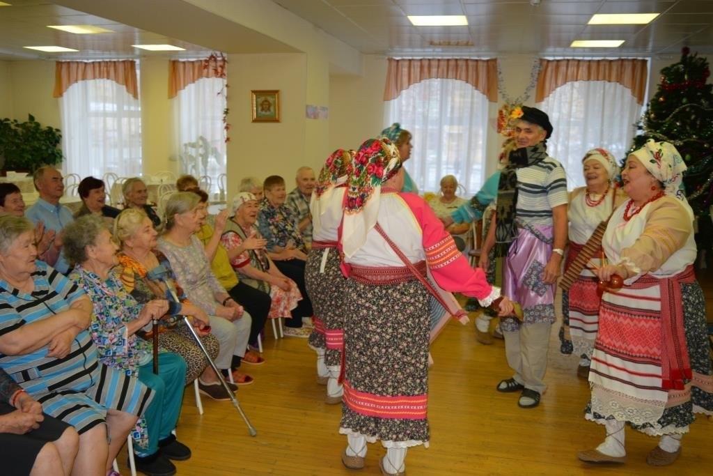 Новый Год Встречать Пора