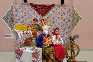 Программа «Вечерка: фольклорные традиции с хором «Оберег»