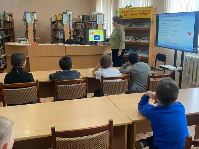 Познавательно–игровая программа «Хочешь быть здоровым – будь им!»