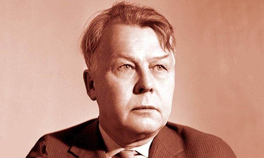 «Поэт. Писатель. Фронтовик.»
