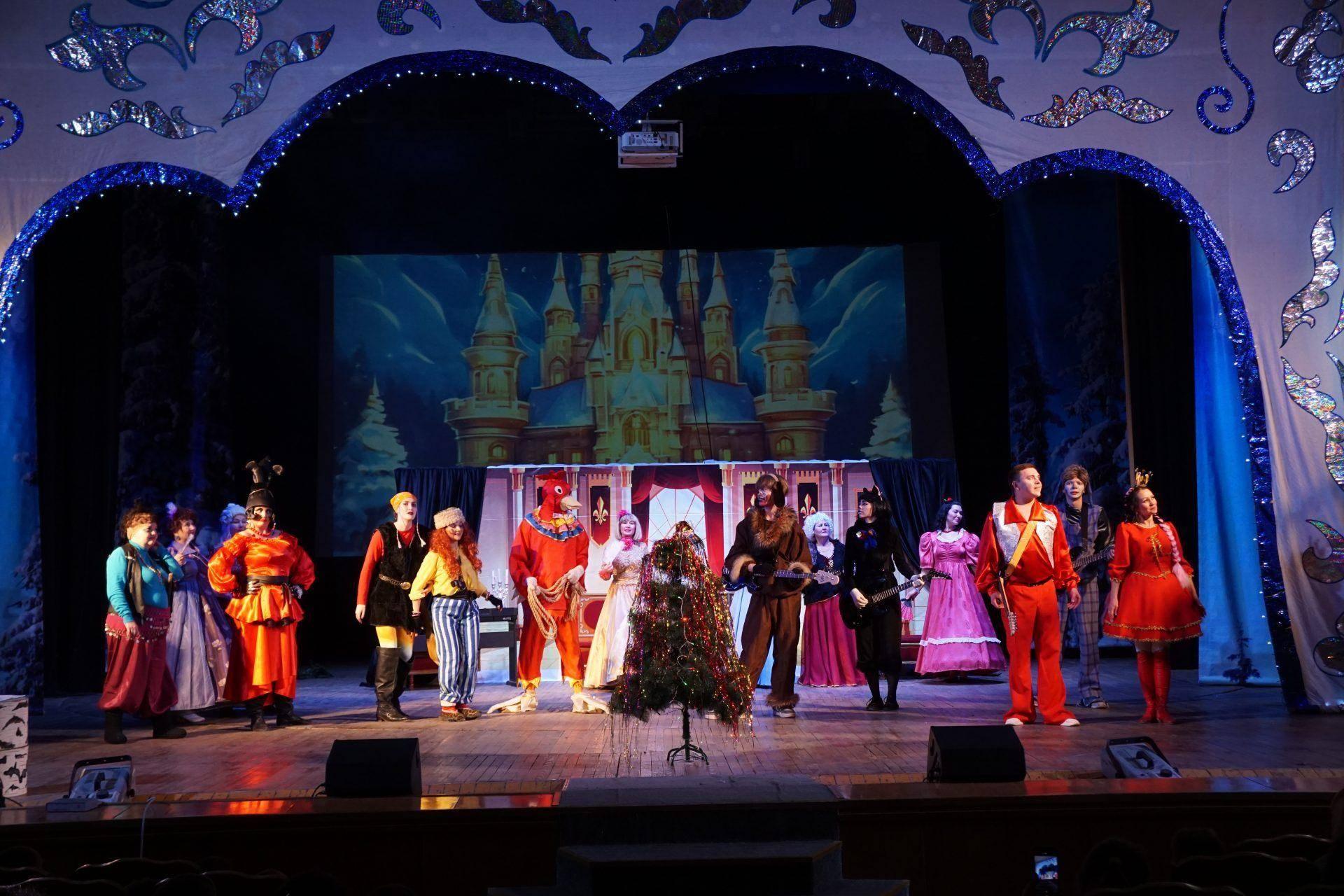 Спектакль «Новогодние приключения»