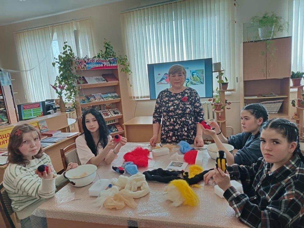 Творческая мастерская «Уникальная птичка из шерсти»
