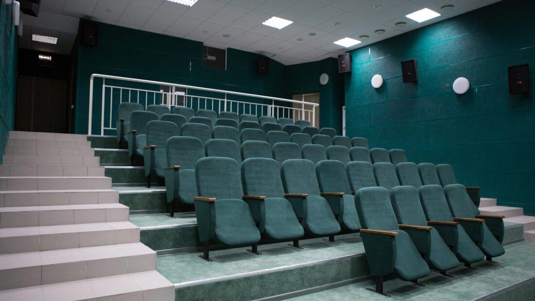 кинозал семейный выкса. синема парк уфа семья. кинозал семейный выкса. выкса кинотеатр. кинозал семейный выкса.