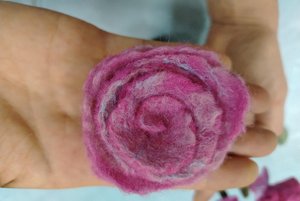 Мастер-класс «Валяние из шерсти. Цветок»