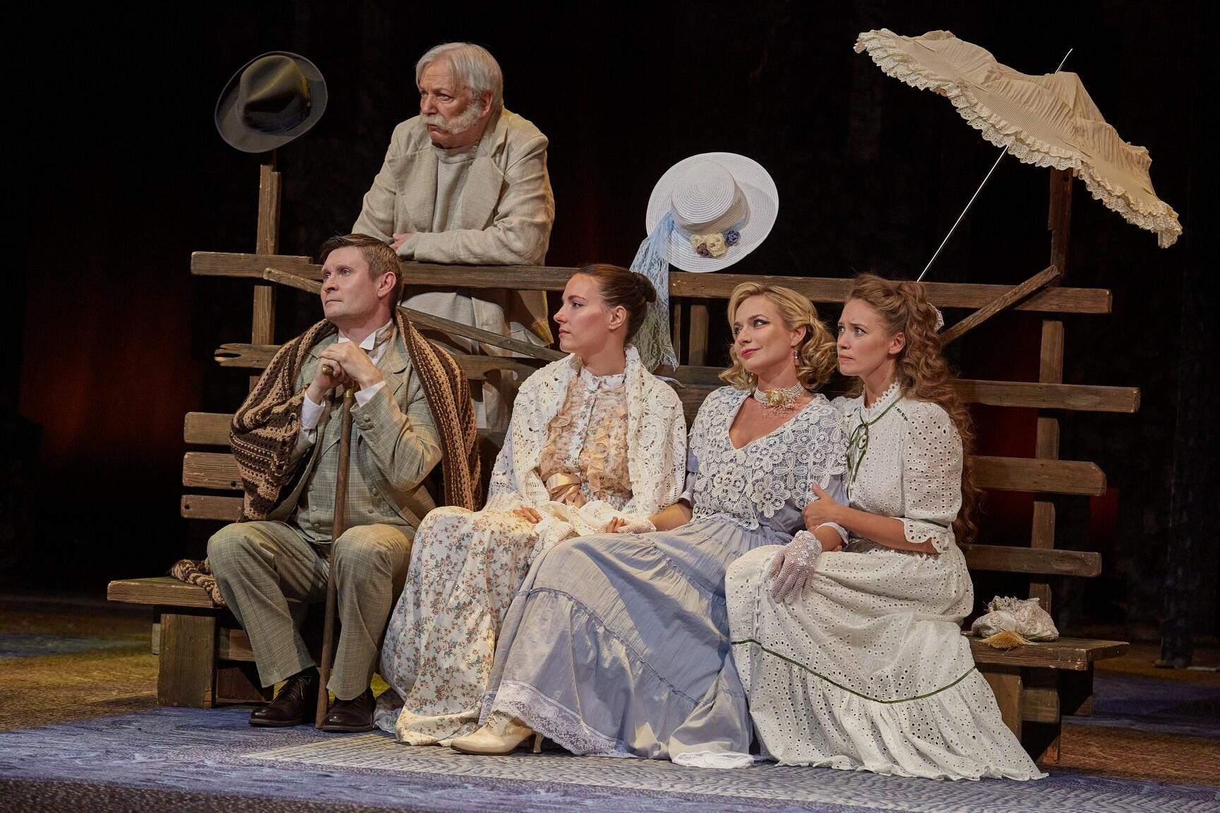 Спектакль «Вишневый сад»