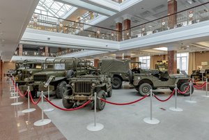 Экспозиция музея военной техники