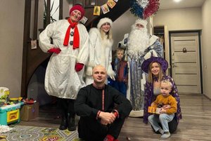 Новогодние поздравления Деда Мороза и Снегурочки