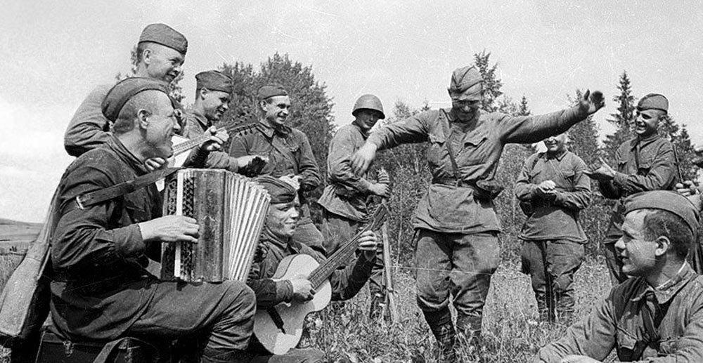 Программа «Святые песни Победы»