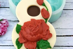 Мастер-класс «Весенняя палитра: Роспись гипсовых фигурок к 8 марта»