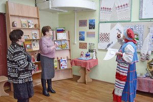 Закрытие выставки, посвященной «Году Единства народов России» «Живые узоры России»