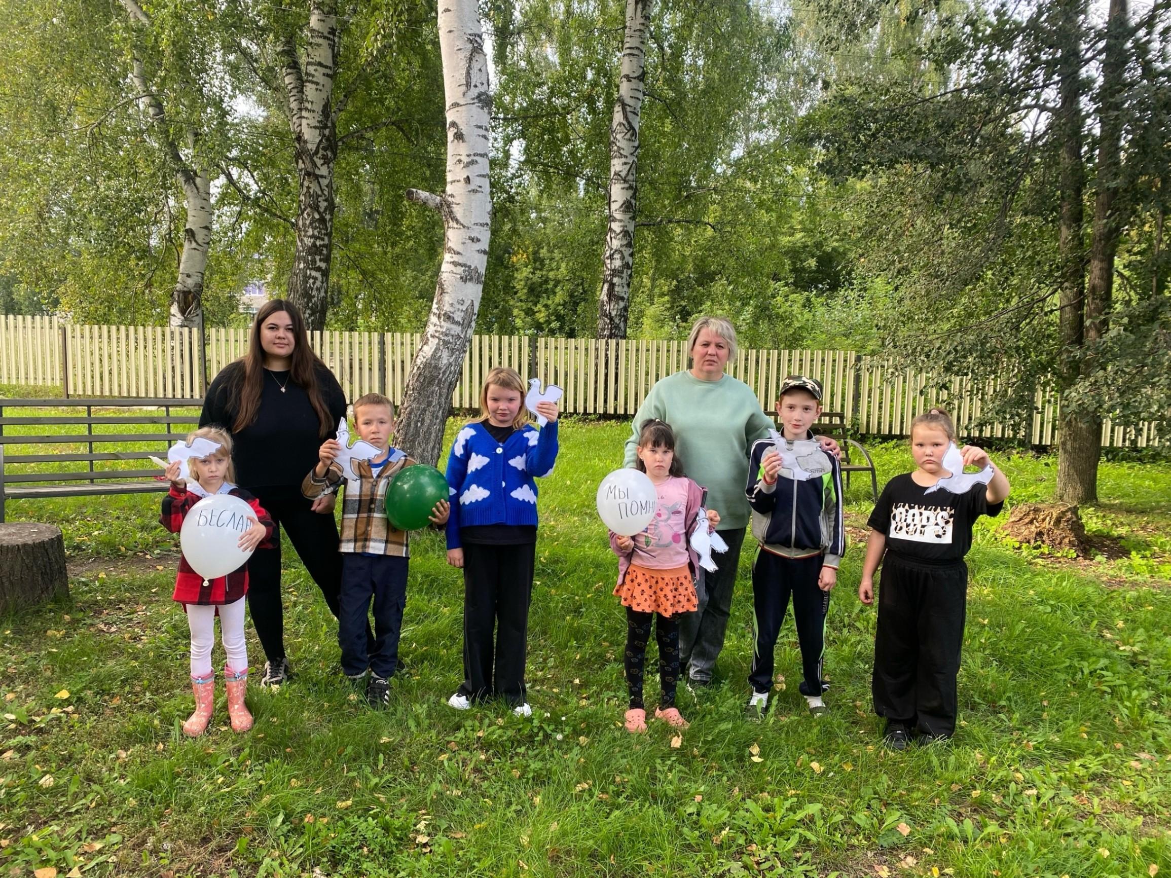 Информационная программа «Мир на планете – счастливы дети!»