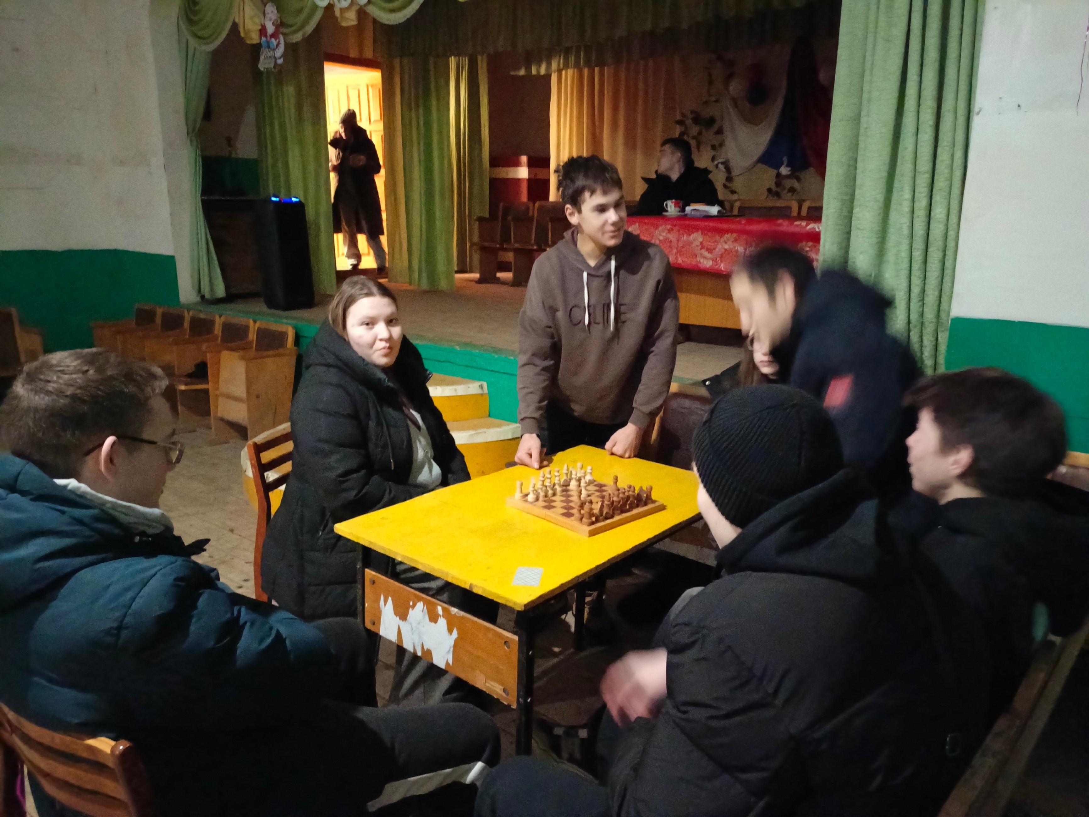 Настольные игры «Польза и виды игры»