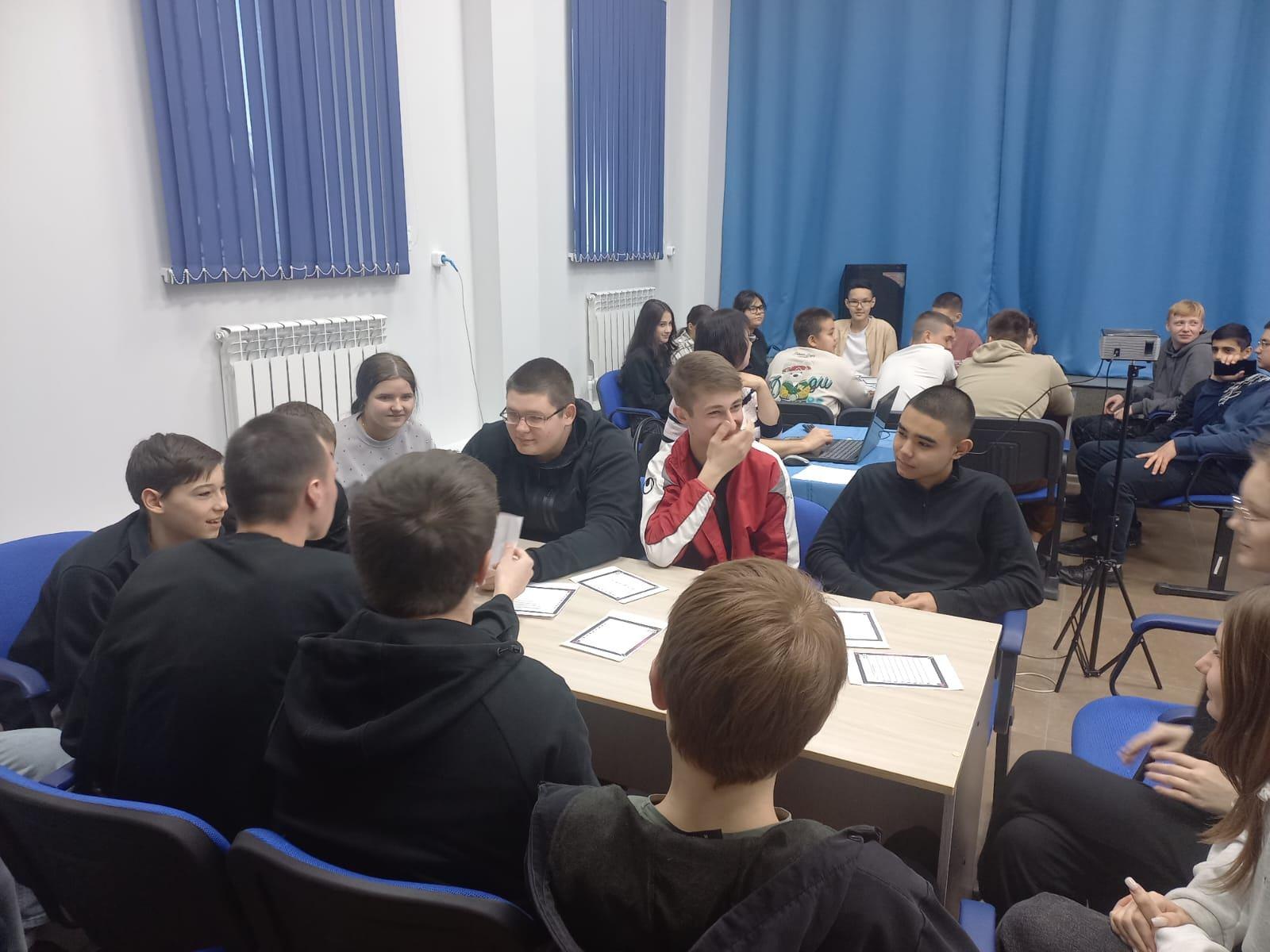 Интеллектуальный турнир «Мозговой штурм»