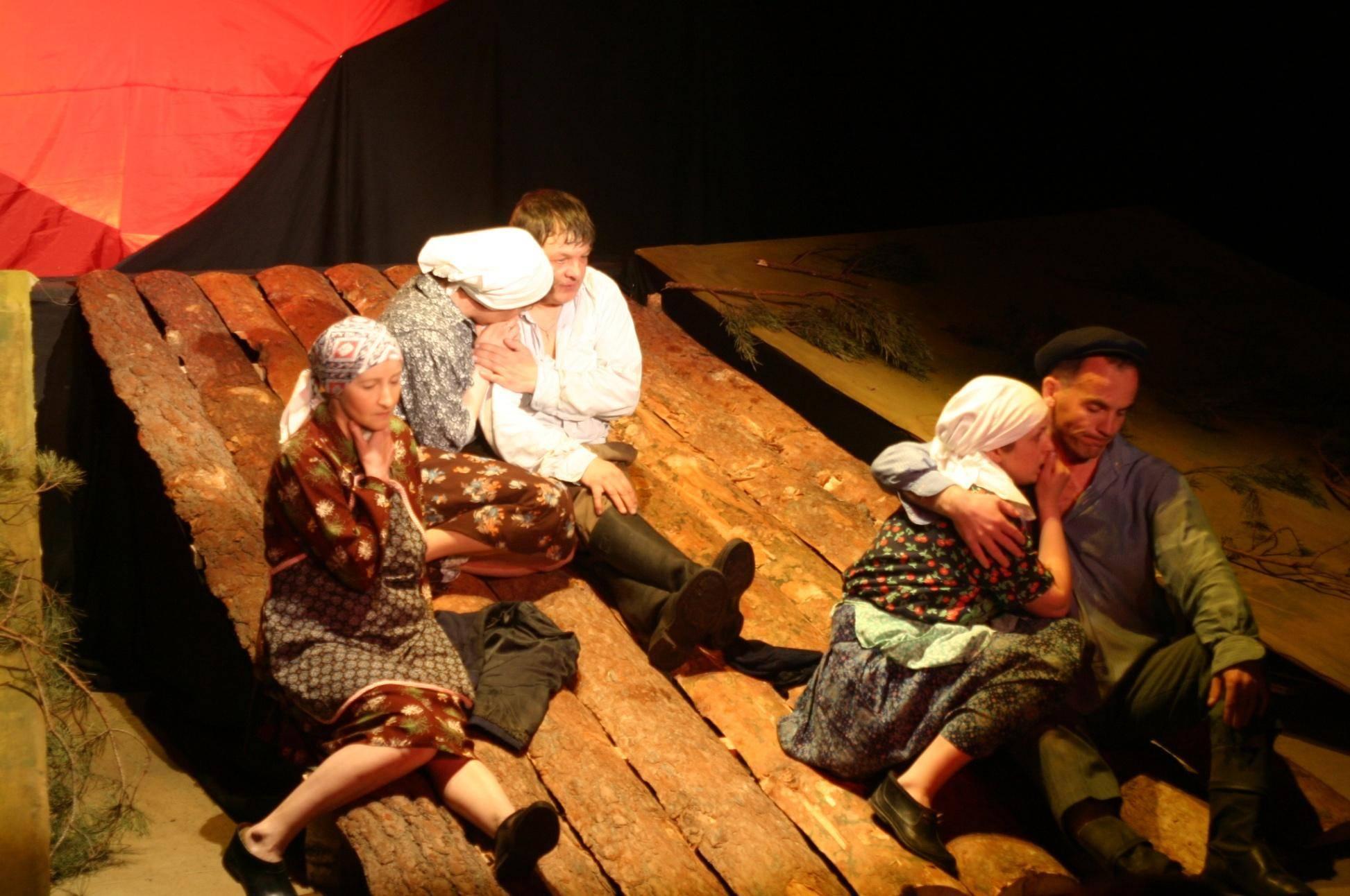 Спектакль «Саня, Ваня, с ними Римас»