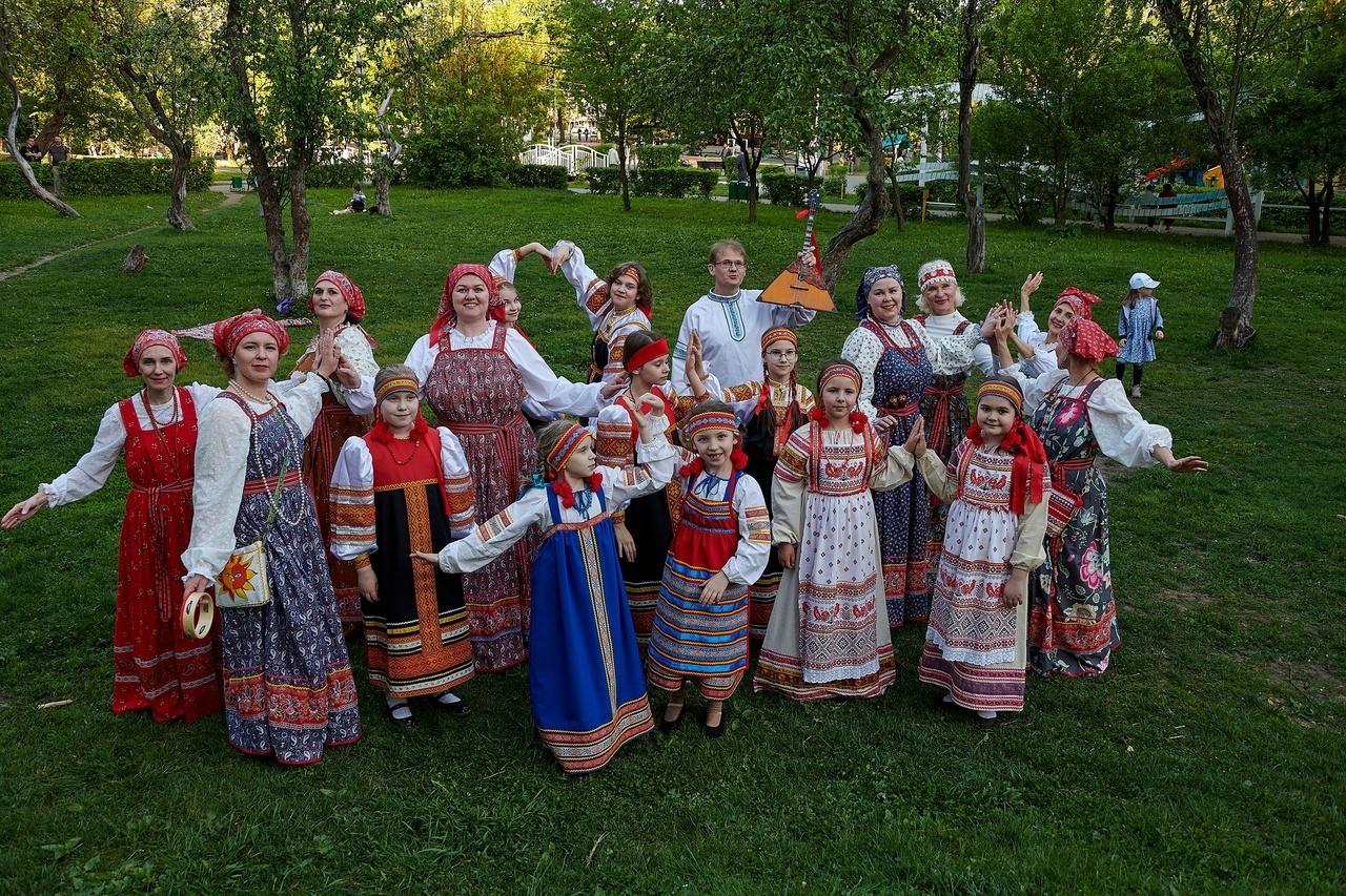 Фольклорная программа «Яблони в цвету»