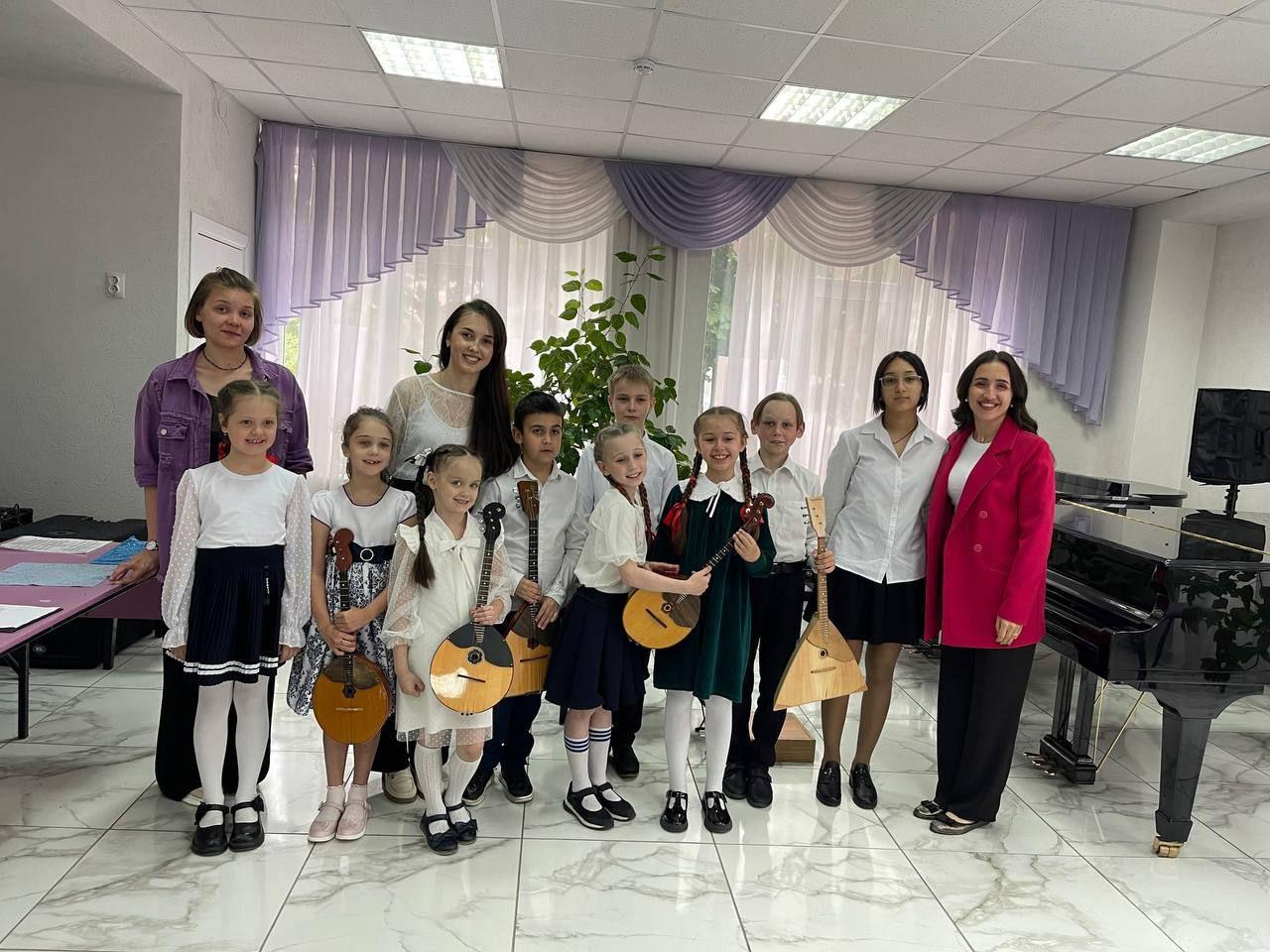 Мастер-класс «Балалайка – душа России»