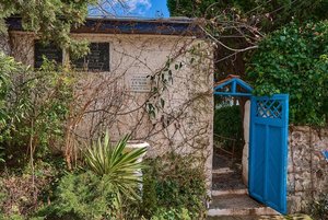 Выставка «Я купил кусочек берега с купанием…»