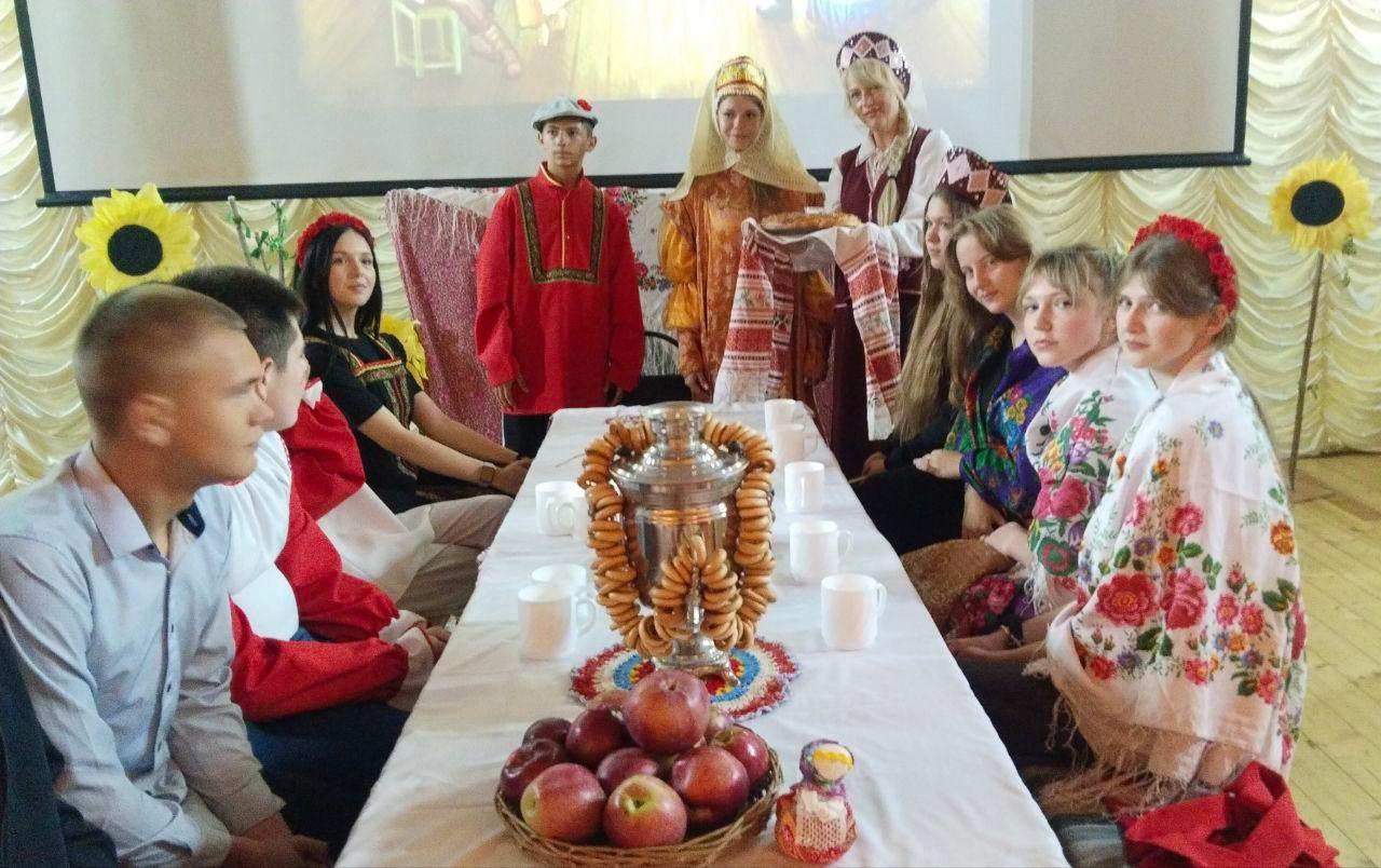 Мастер-класс «Русские театрализованные традиции и обычаи»