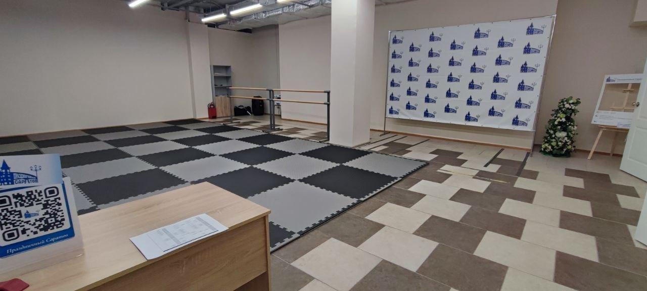 Клуб «Праздничный Саратов» на ул. Высокой