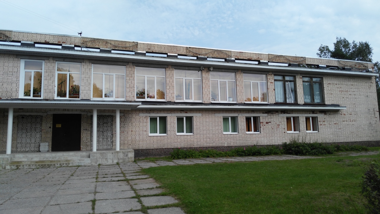 Дом культуры и сельская библиотека пос. Семиозерье