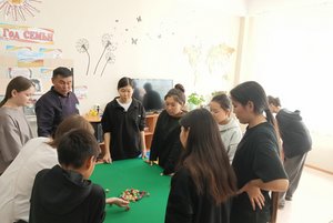 Мастер-класс по игре в «Шагай наадан»