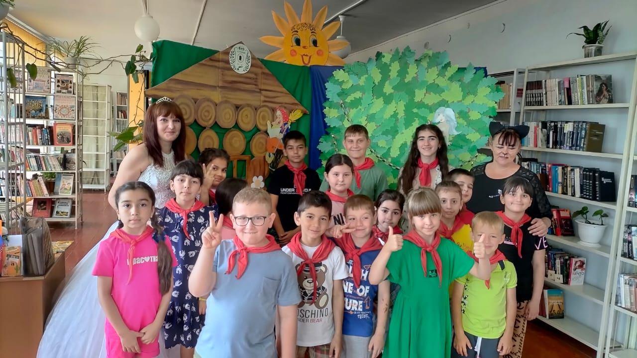 Открытие недели детской книги «Книга – тайна, книга – клад, книга – лучший друг ребят!»