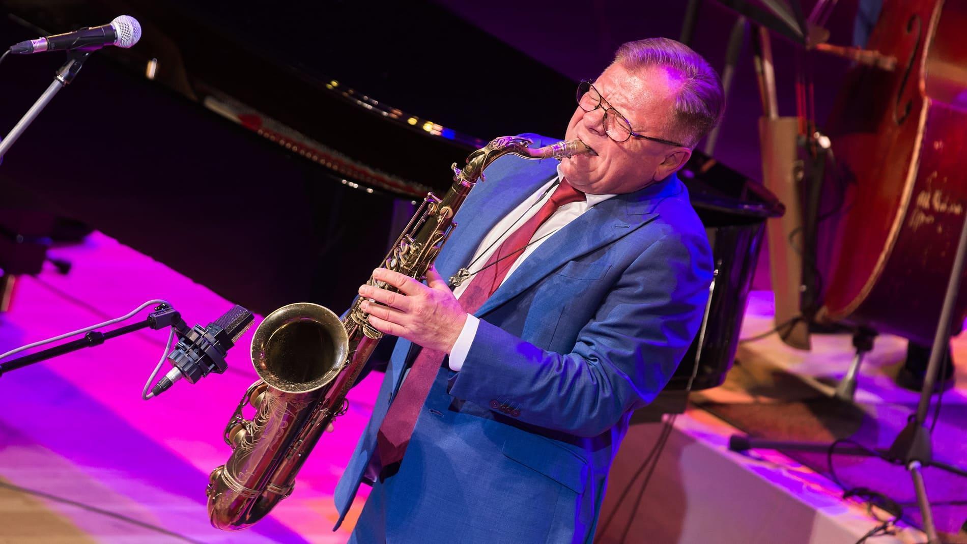 Весенний концерт Московского джазового оркестра Игоря Бутмана