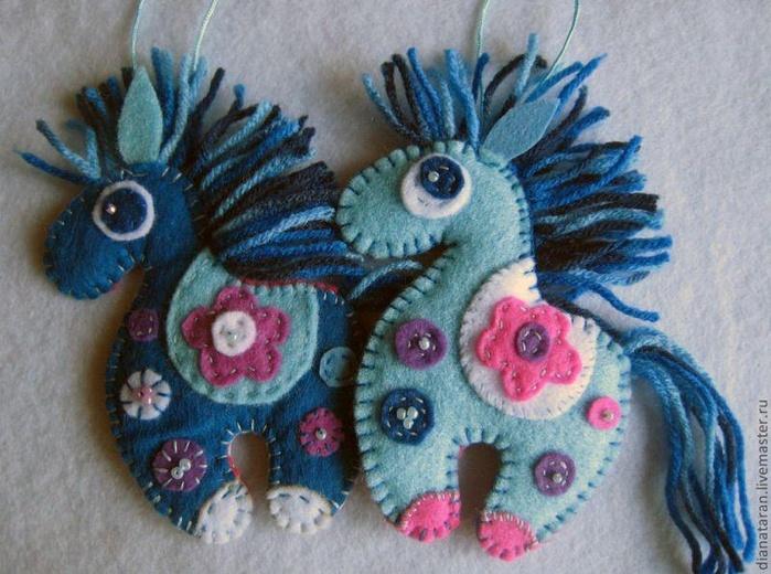 «Лошадка из фетра»