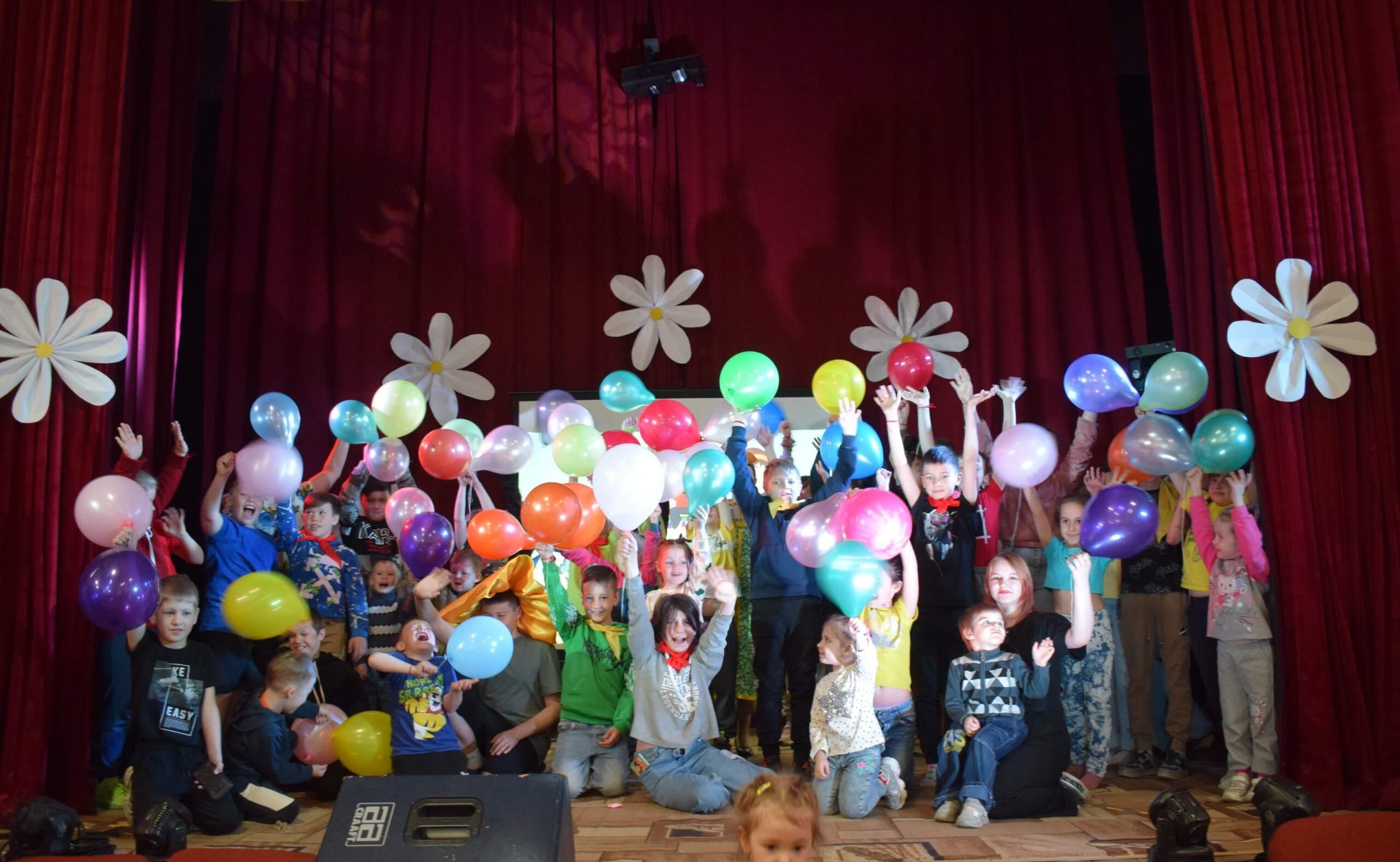 Театрализованная игровая программа «Мир детства»