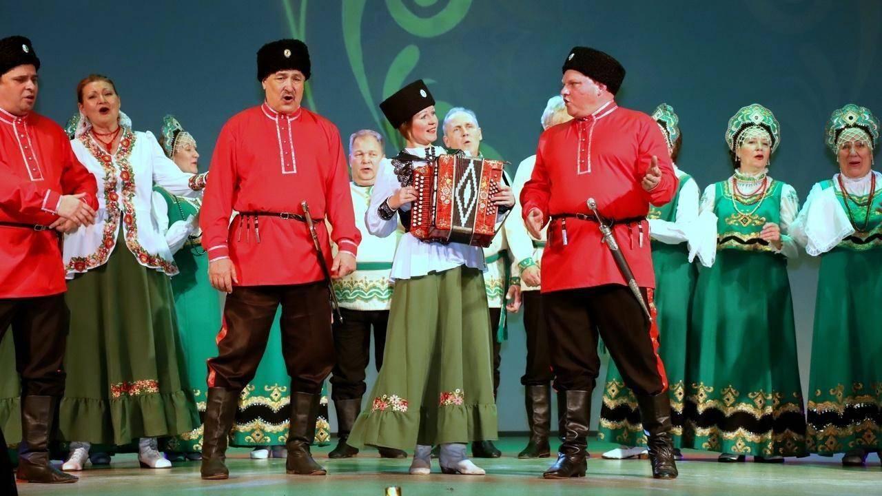 «Концертная программа Народного коллектива, Хор русской песни «Околица»