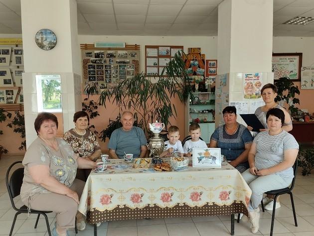 Дружеские посиделки «Без соседа никуда»