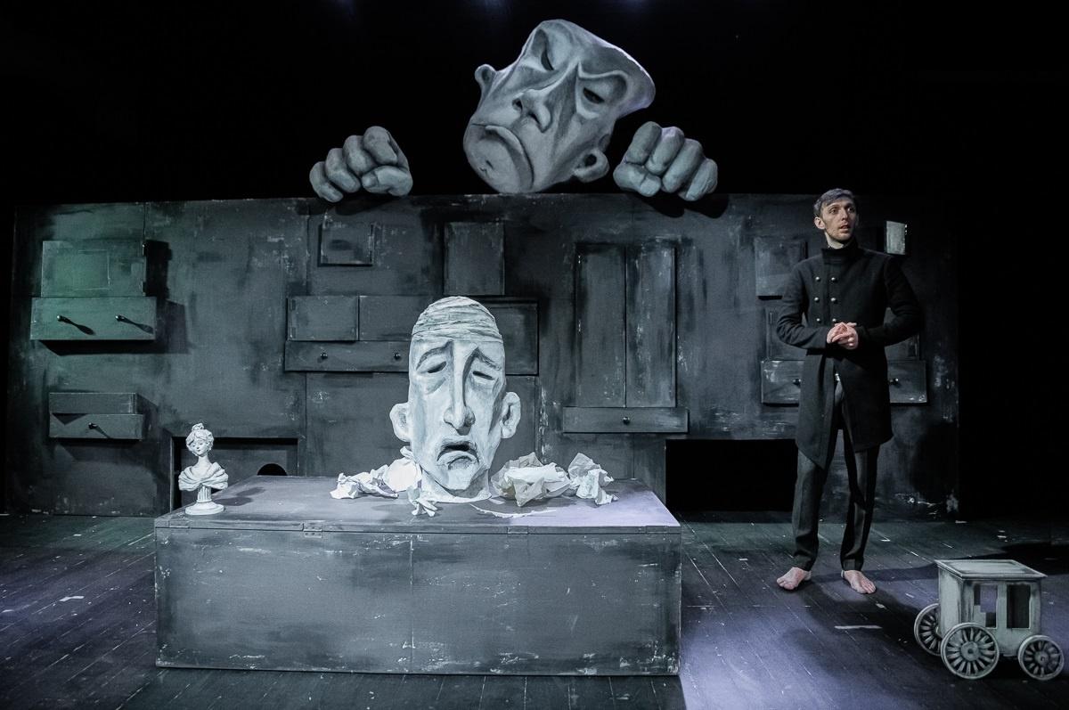 гоголь триптих 1.jpg