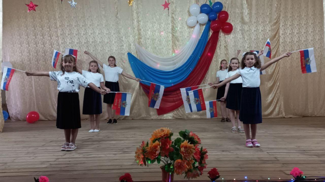 Патриотический час «И звалась та страна-Русь Великая»