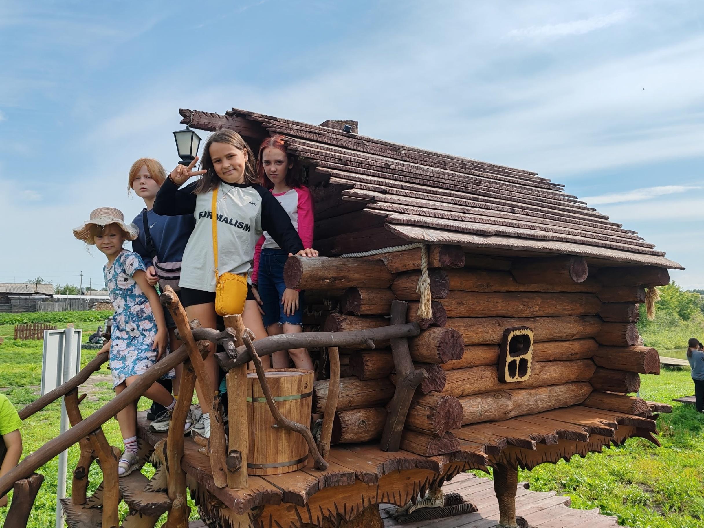 Краеведческий час «Родные тропы»