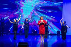 Концерт «Весна, цветы и комплименты»