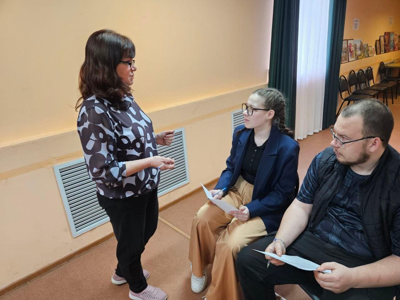 Информационный стенд «Имена, которые нельзя забывать»