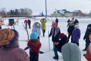Игровая программа «Замело пути – дорожки»