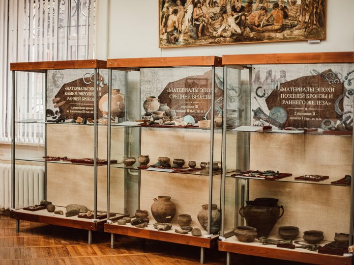 Древняя история региона в археологических коллекциях музея