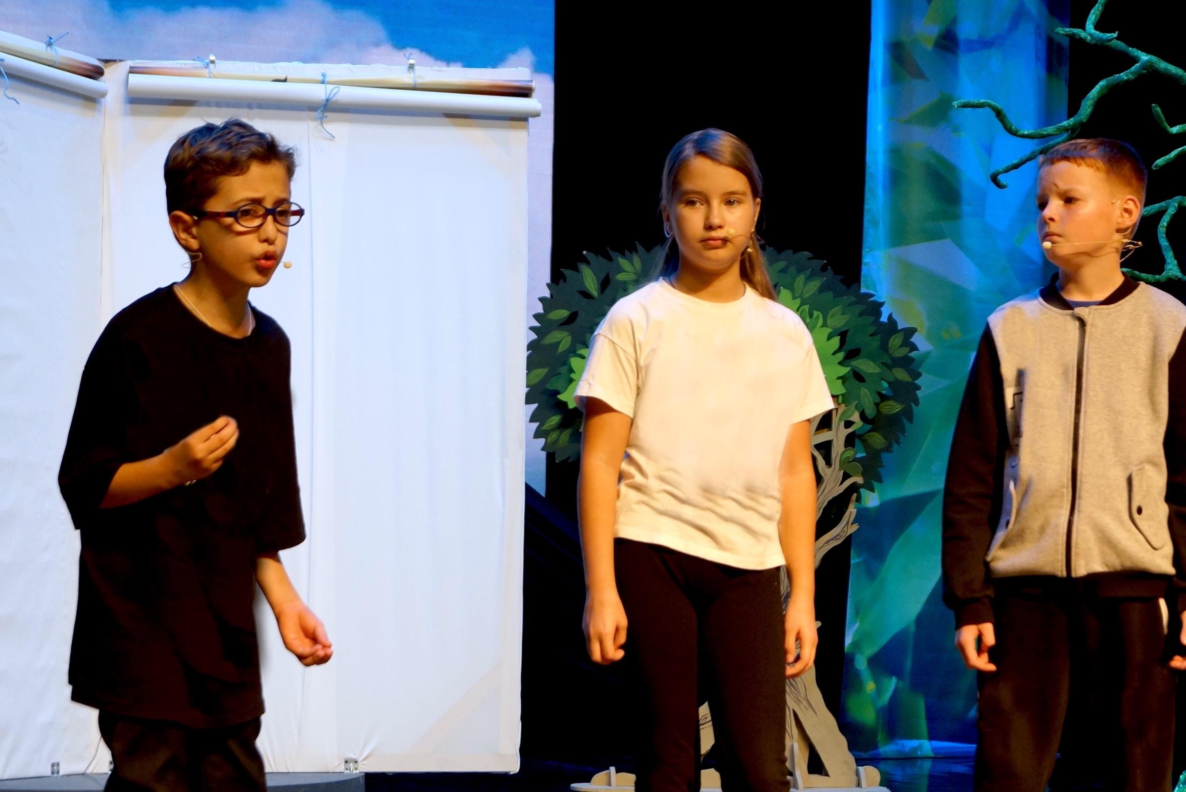 Спектакль «В погоне за потерянным временем»