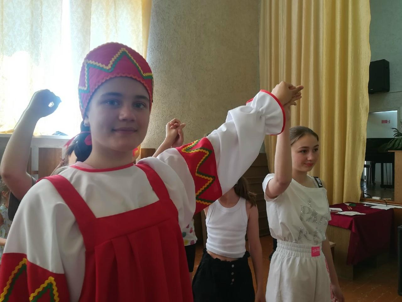 «Народные игры: играем вместе!» - игровая программа