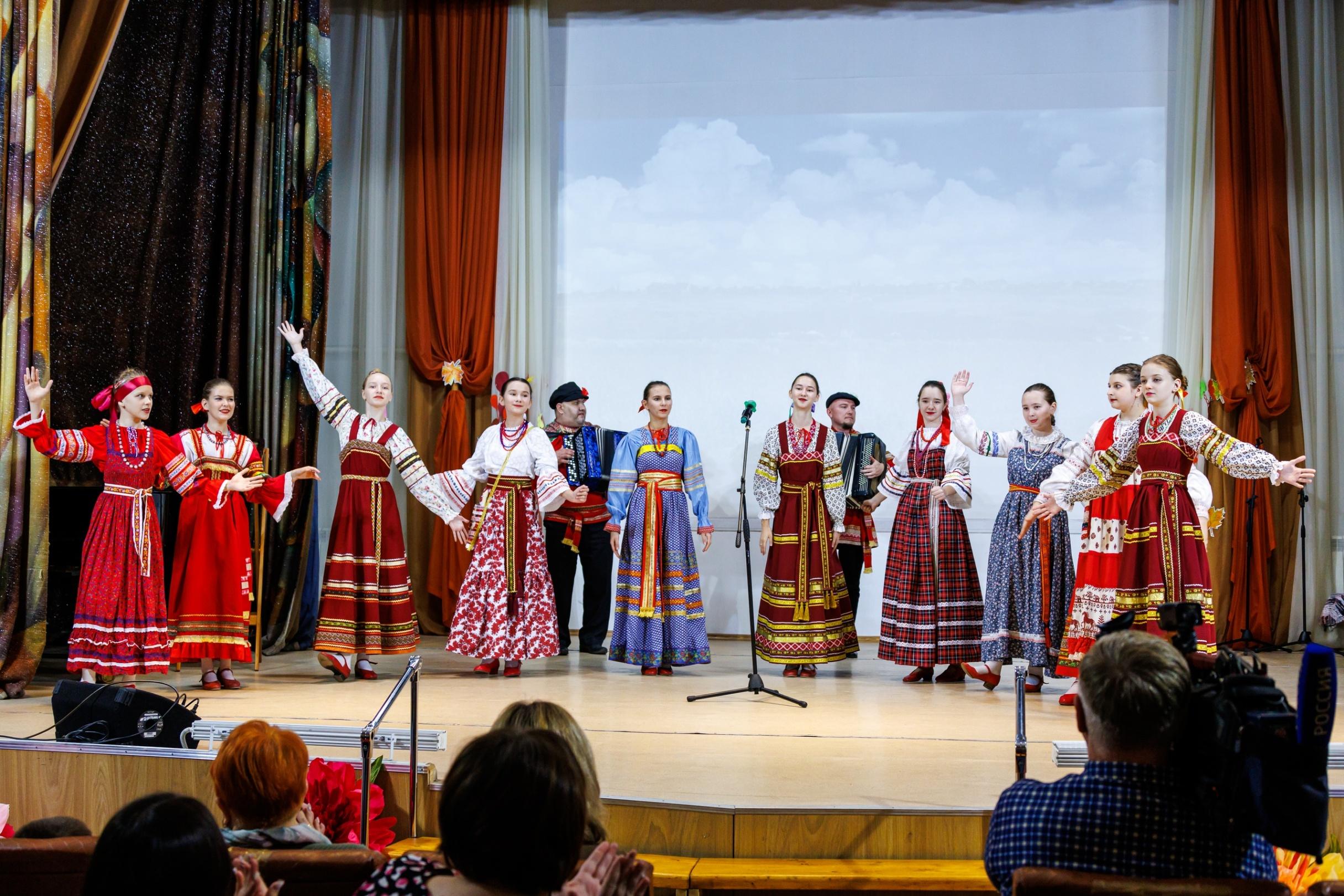 Отборочный этап конкурса патриотической песни «Плечом к плечу»