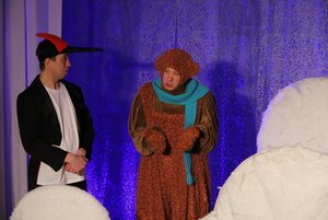 Спектакль «Солнышко и снежные человечки»