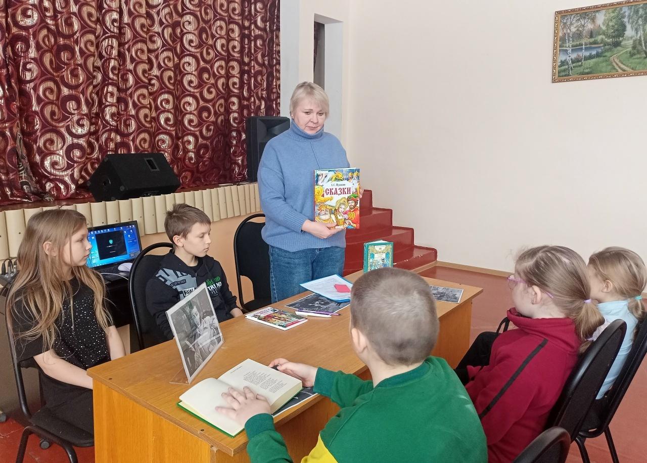 Игровой час «Играем с героями Пушкина»