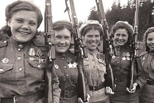 Урок-экскурсия «Женское ли дело – война?»