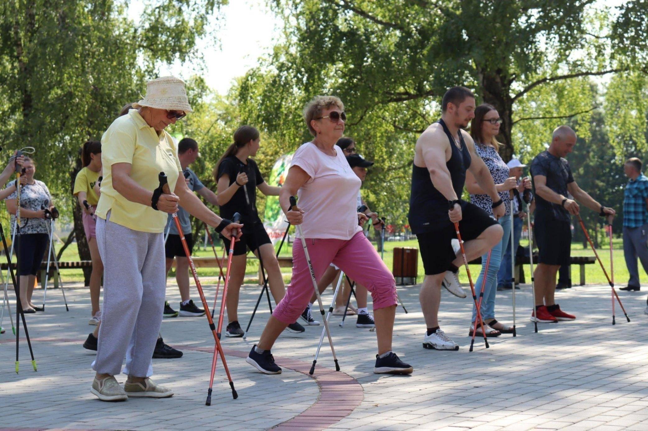 Скандинавская ходьба «Шаги к здоровью»