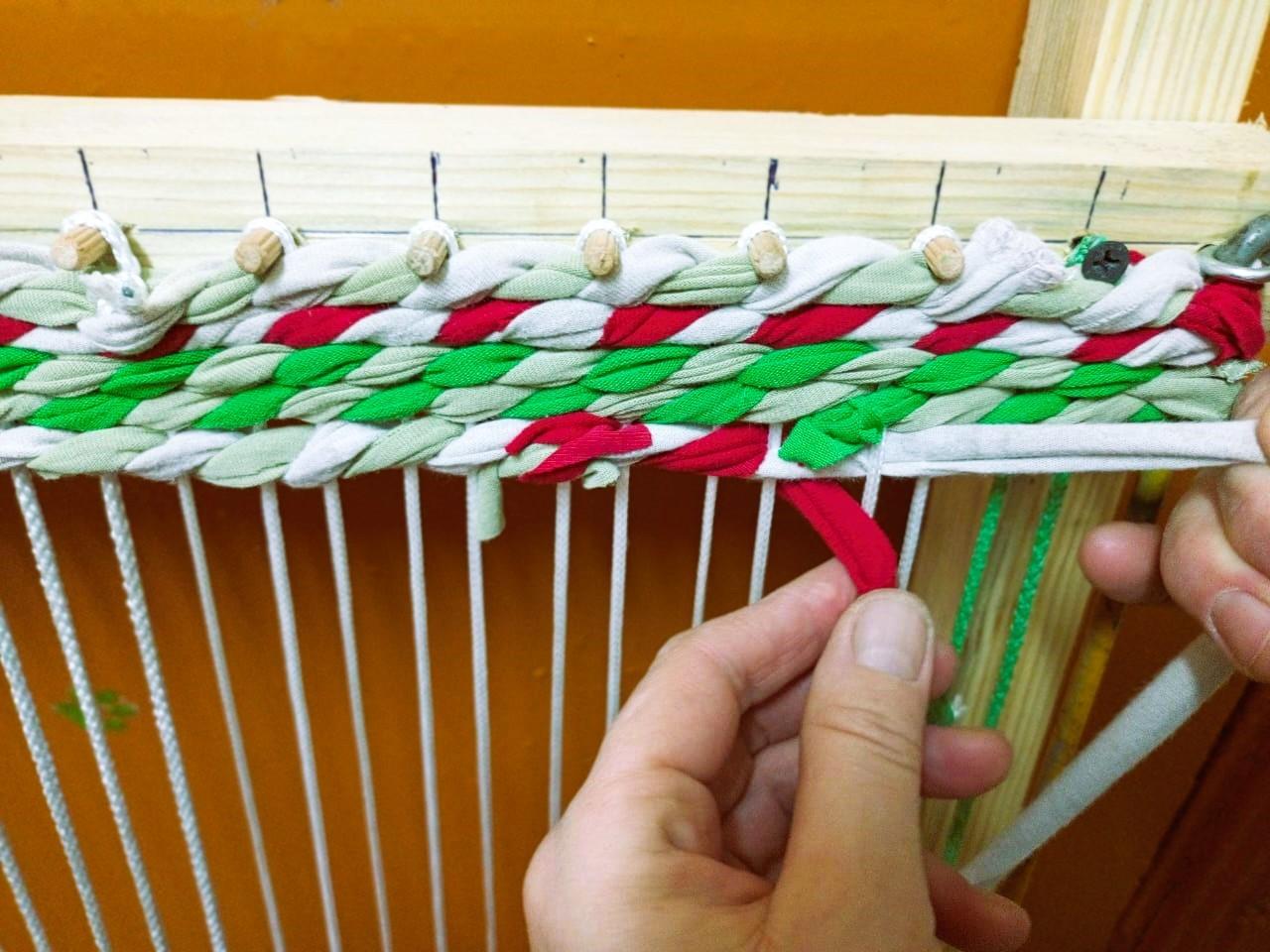 Мастер-класс «Домотканый коврик на деревянной раме»