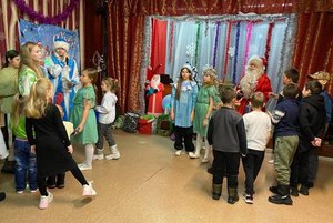 «Как у нашей ёлочки»