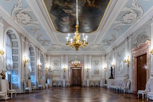 Экспозиция «Гатчинский дворец. Интерьеры XVIII – начала XX в.»