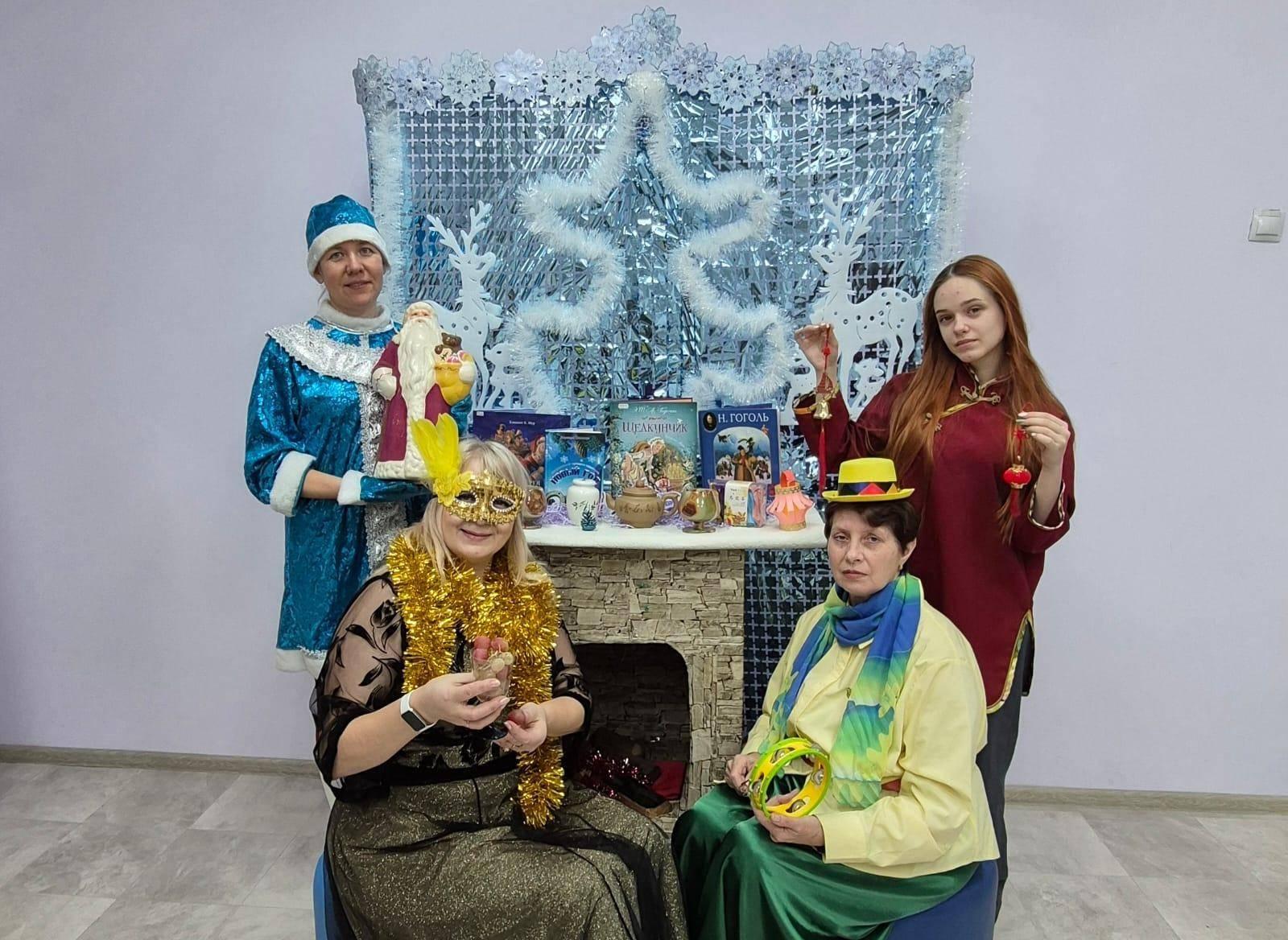 Программа «Новый год шагает по Земле»